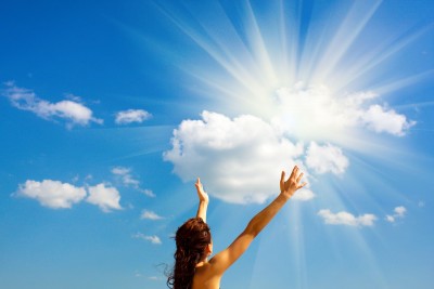 Vitamin D or Skin Cancer – How Much Sunlight Do We Need?