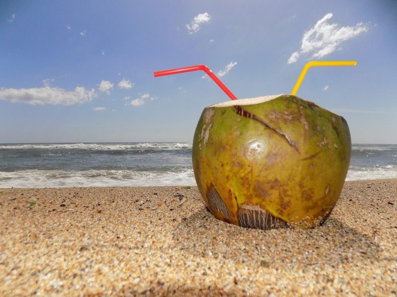 How to Choose The Healthiest Coconut Water
