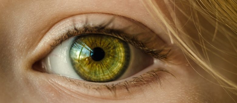 15 Foods That Worsen Age-Related Macular Degeneration