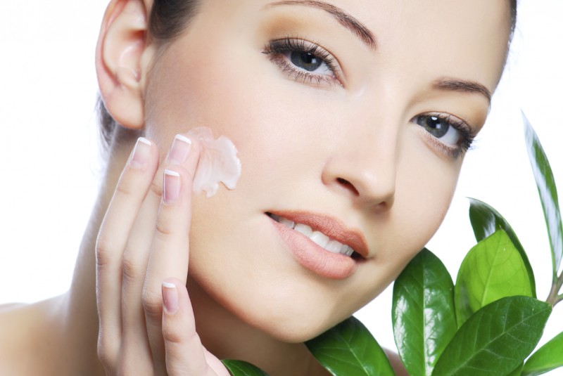 Is Your Moisturizer Increasing Your Cancer Risk?